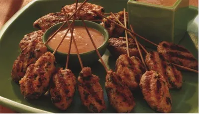 Вьетнамские фрикадельки из креветок с арахисовым соусом