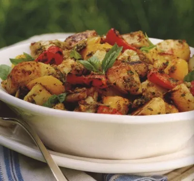 Картофельный салат с песто из фисташек