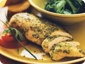 Пряная куриная грудка с тыквенным песто Пряная куриная грудка с тыквенным песто