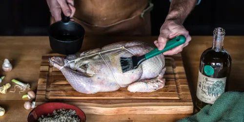 Big Green Egg Сотейник чугунный с силиконовой кисточкой