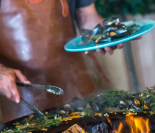 OFYR Classic 85-100 Дровяной гриль D85 с поленницей черный