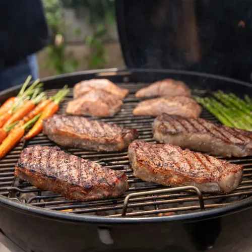 Weber Master-Touch E-6755, 67 см, гриль угольный, черный