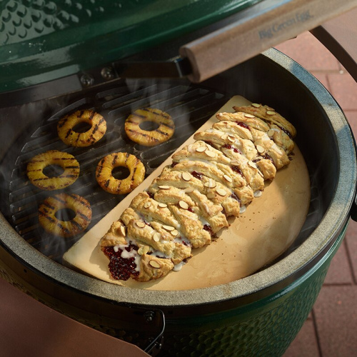 Big Green Egg Керамический полукруглый камень для гриля L
