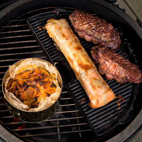 Big Green Egg Сковорода полукруглая чугунная для гриля ХL и 2XL