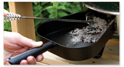 Big Green Egg Совок для удаления золы, чёрный (XXL/XL/L/M)