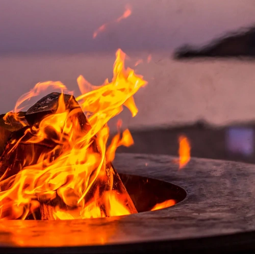 OFYR Island Дровяной гриль-остров черный с керамической столешницей D100 с поленницей