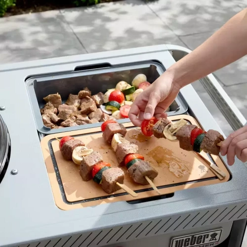 Weber Performer Premium, 57 см, гриль угольный